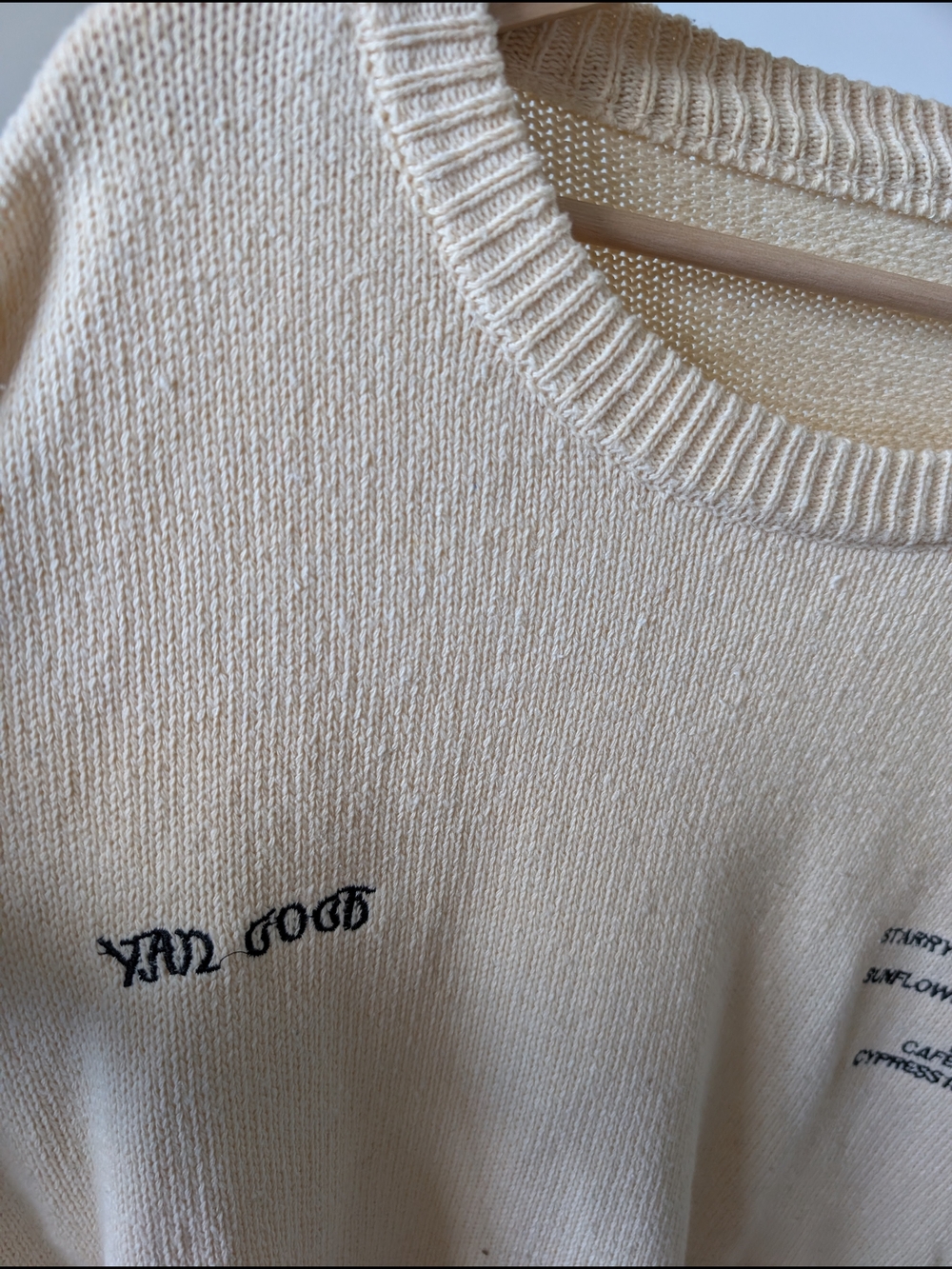 Unbranded Cream Graphic Sleeve Knit Sweater - Picture 4 of 4